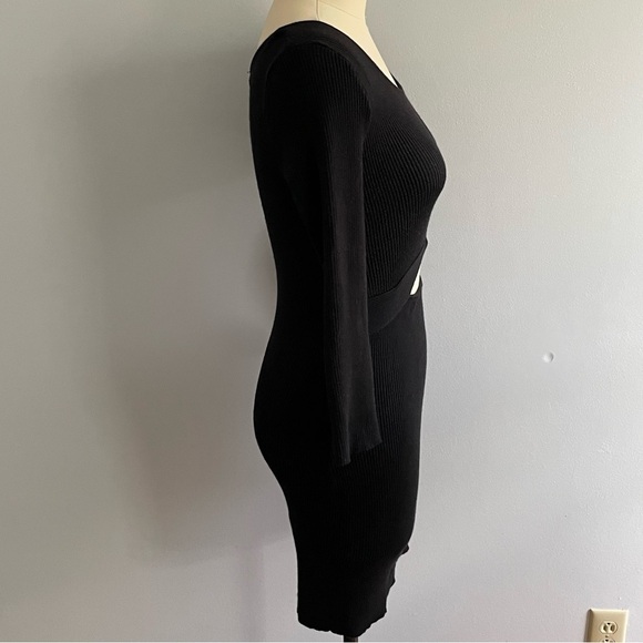 Almost Famous Ribbed Cut-Out Long Sleeve Dress- Black- Size Large - Picture 5 of 7